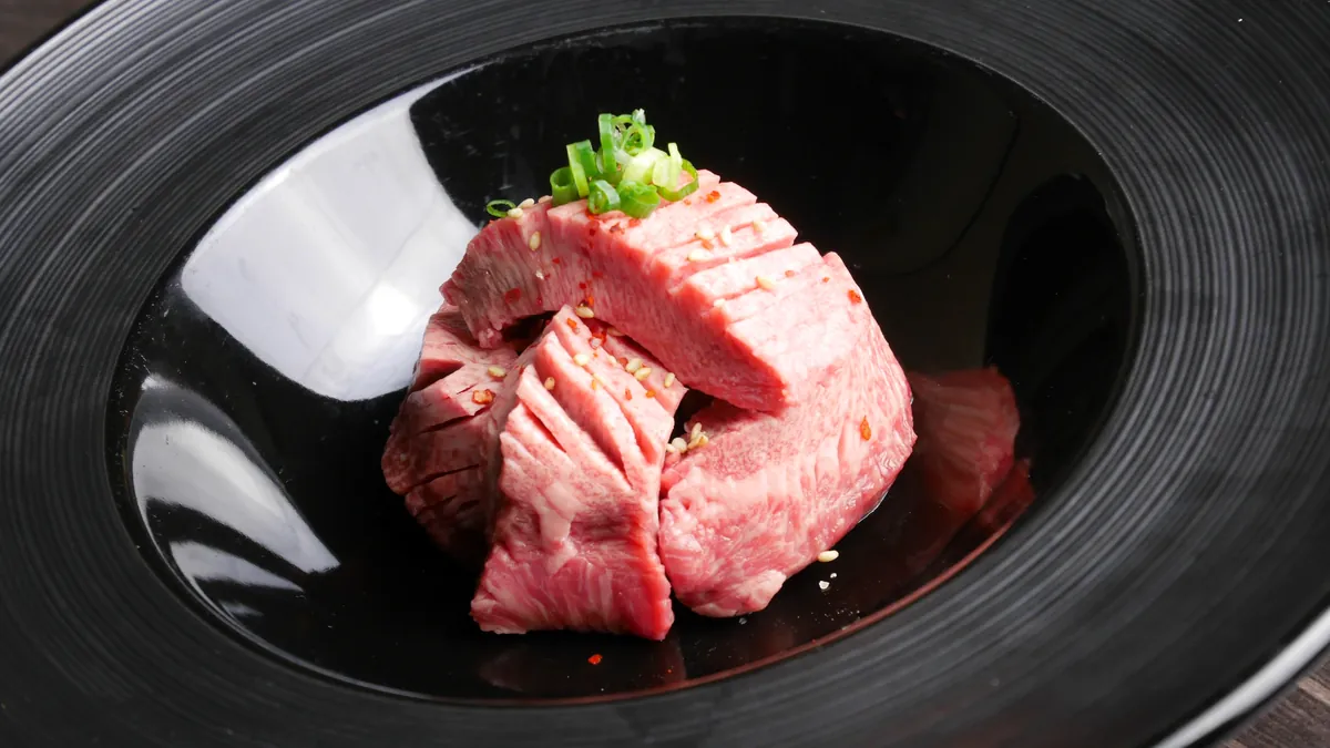 お肉